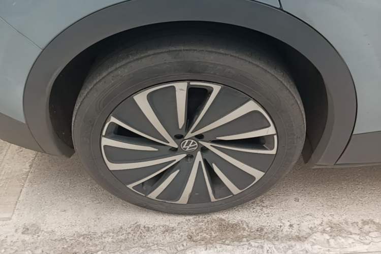 Used Volkswagen ID.4 X 2021 Pro Smart Long-Range Edition Right Rear Wheel Hub