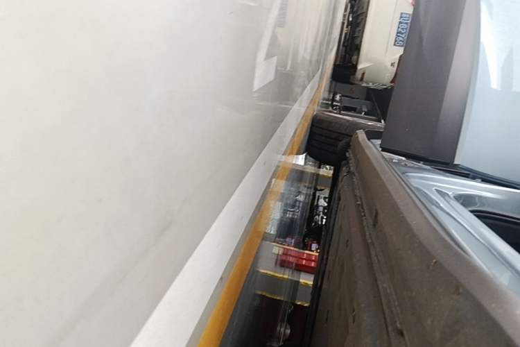 Used Volkswagen ID.4 X 2021 Pure Edition Right Side Sill