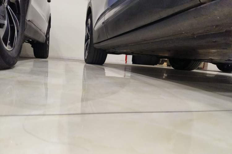 Used Volkswagen ID.4 X 2021 Prime Kinergy Four-Wheel Drive Edition Right Side Sill