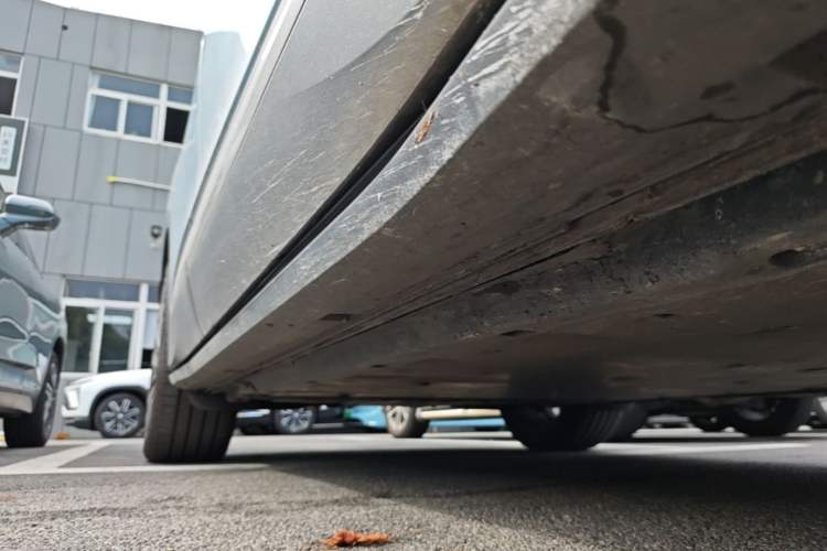 Used Volkswagen ID.4 X 2021 Pro Smart Long-Range Edition Right Side Sill