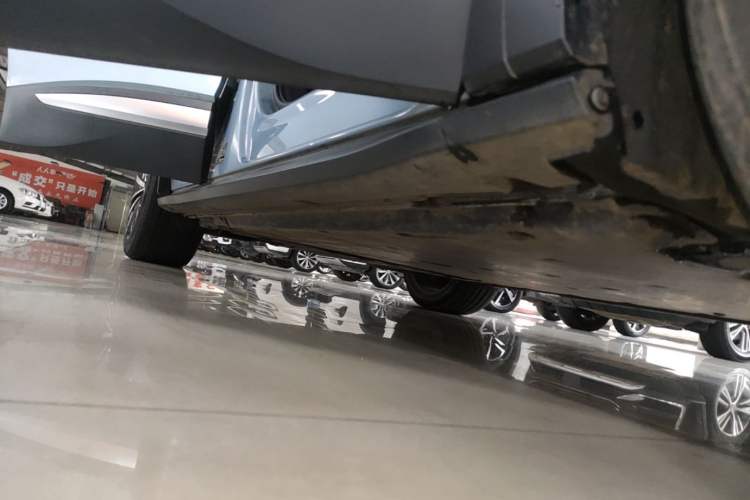 Used Volkswagen ID.4 X 2021 Pro Smart Long-Range Edition Right Side Sill