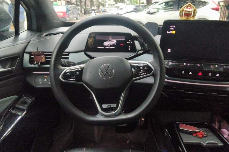 Used Volkswagen ID.4 X 2021 Pure+ Long-Range Edition Steering Wheel