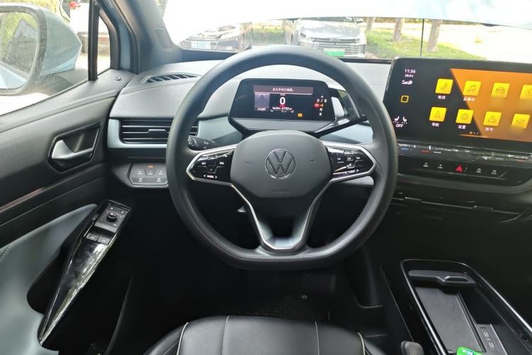 Used Volkswagen ID.4 X 2021 Pure+ Long-Range Edition Steering Wheel