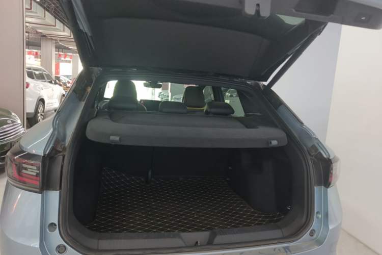 Used Volkswagen ID.4 X 2021 Pro Smart Long-Range Edition Trunk