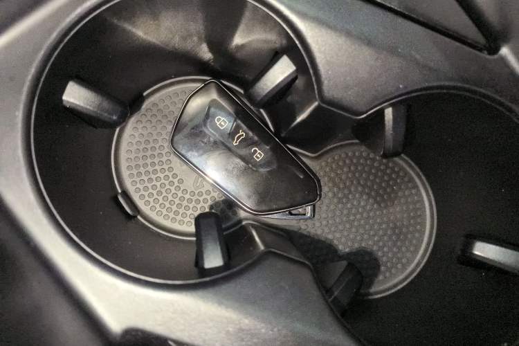 Used Volkswagen ID.4 X 2021 Prime Kinergy Four-Wheel Drive Edition Vehicle Key