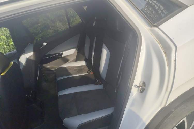 Used Volkswagen ID.4 X 2021 Pro Smart Long-Range Edition Left Rear Seat