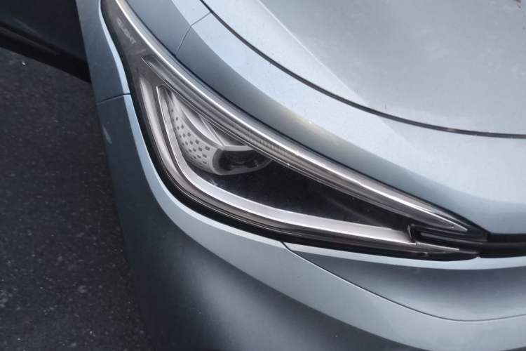 Used Volkswagen ID.4 X 2021 Pro Smart Long-Range Edition Right Front Headlight