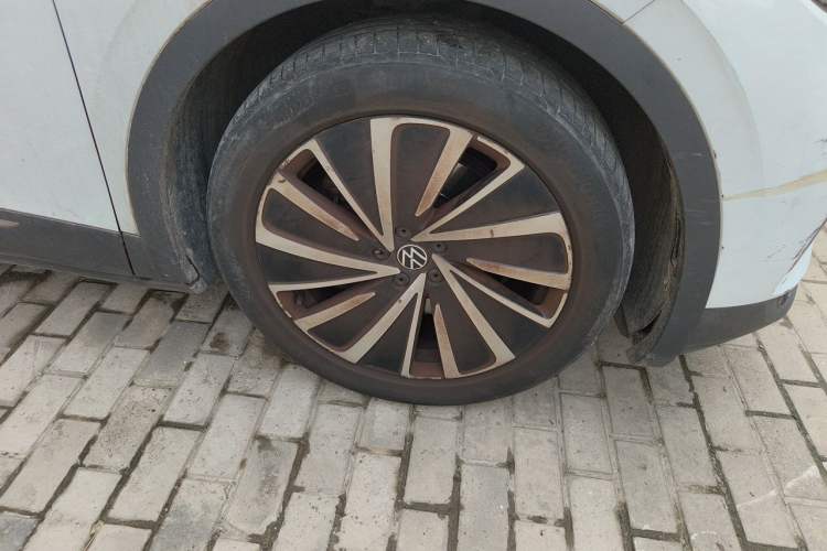 Used Volkswagen ID.4 X 2021 Pro Smart Long-Range Edition Right Front Wheel Hub