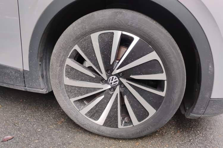 Used Volkswagen ID.4 X 2021 Pure+ Long-Range Edition Right Front Wheel Hub