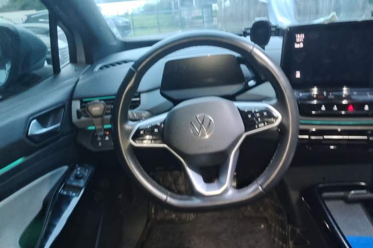 Used Volkswagen ID.4 X 2021 Pro Smart Long-Range Edition Steering Wheel