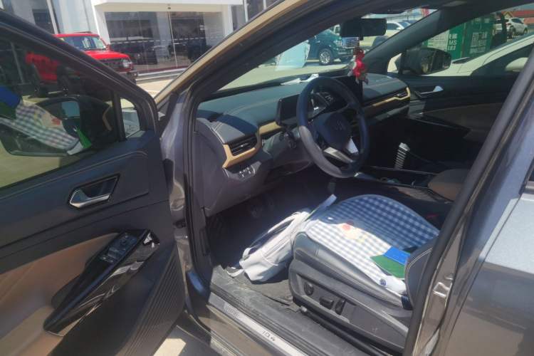 Used Volkswagen ID.4 X 2021 Pure Edition Driver Seat