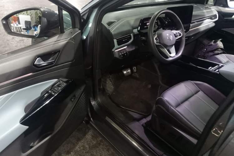 Used Volkswagen ID.4 X 2021 Pro Smart Long-Range Edition Driver Seat