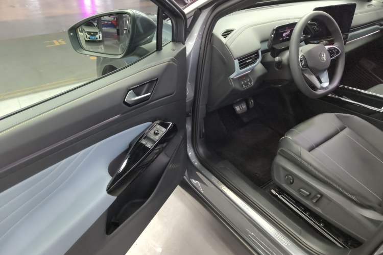 Used Volkswagen ID.4 X 2021 Pure Edition Driver Seat