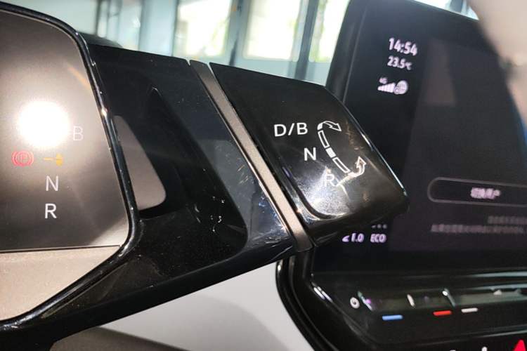 Used Volkswagen ID.4 X 2021 Pro Smart Long-Range Edition Gear Lever