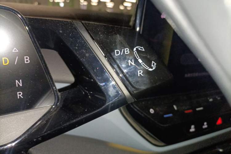 Used Volkswagen ID.4 X 2021 Pro Smart Long-Range Edition Gear Lever