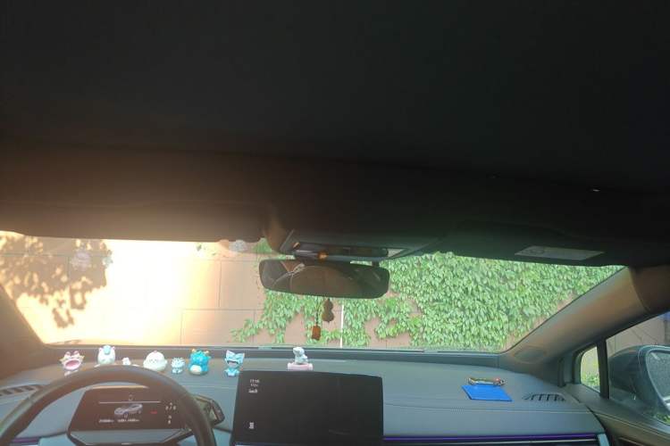 Used Volkswagen ID.4 X 2021 Pro Smart Long-Range Edition Headliner