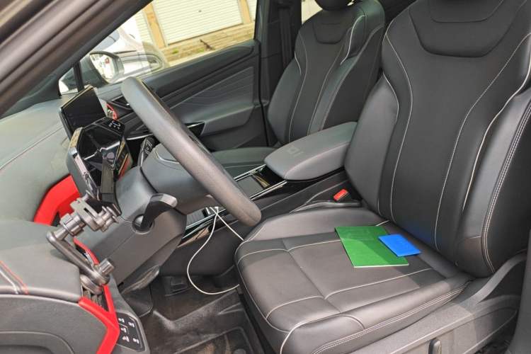 Used Volkswagen ID.4 X 2021 Pure Edition Left Front Seat