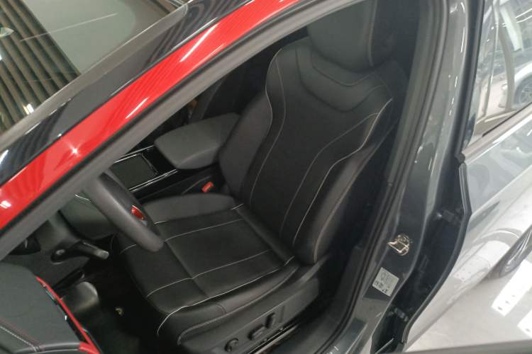 Used Volkswagen ID.4 X 2021 Pure Edition Left Front Seat
