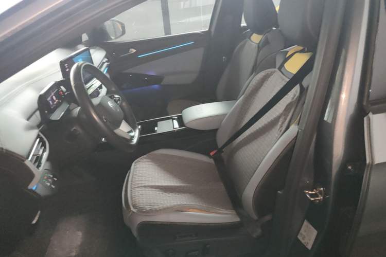 Used Volkswagen ID.4 X 2021 Pro Smart Long-Range Edition Left Front Seat
