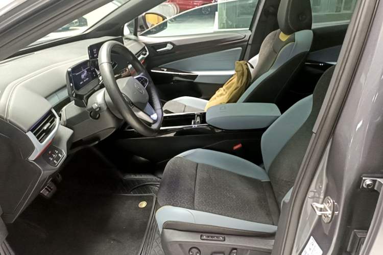 Used Volkswagen ID.4 X 2021 Pro Smart Long-Range Edition Left Front Seat