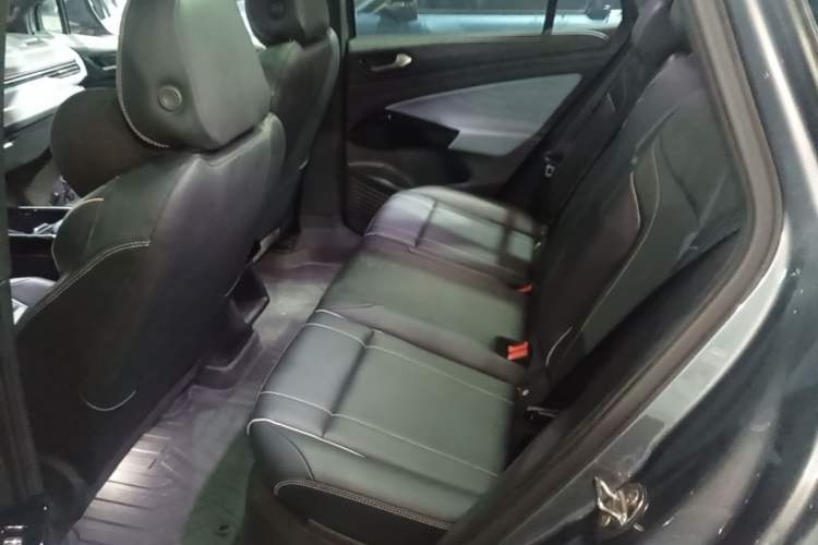 Used Volkswagen ID.4 X 2021 Pro Smart Long-Range Edition Left Rear Seat