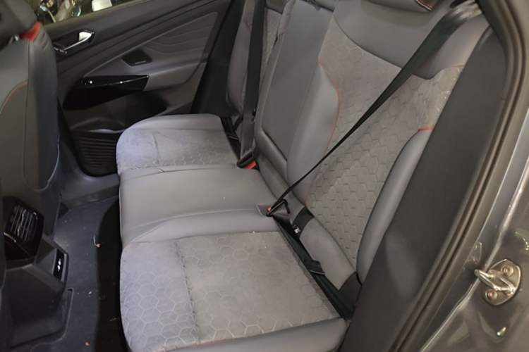 Used Volkswagen ID.4 X 2021 Prime Kinergy Four-Wheel Drive Edition Left Rear Seat