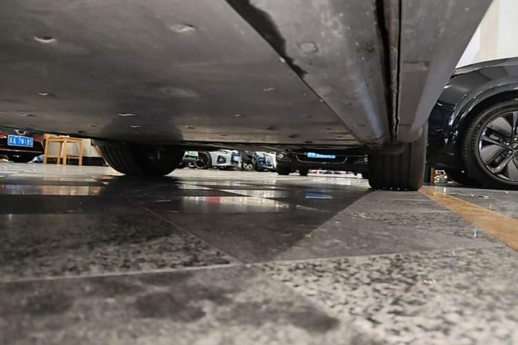 Used Volkswagen ID.4 X 2021 Prime Kinergy Four-Wheel Drive Edition Left Side Sill