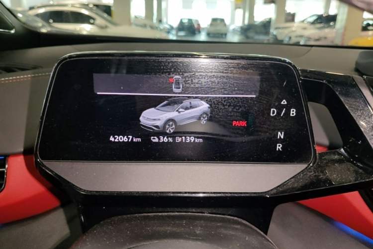 Used Volkswagen ID.4 X 2021 Prime Kinergy Four-Wheel Drive Edition Odometer Close Up