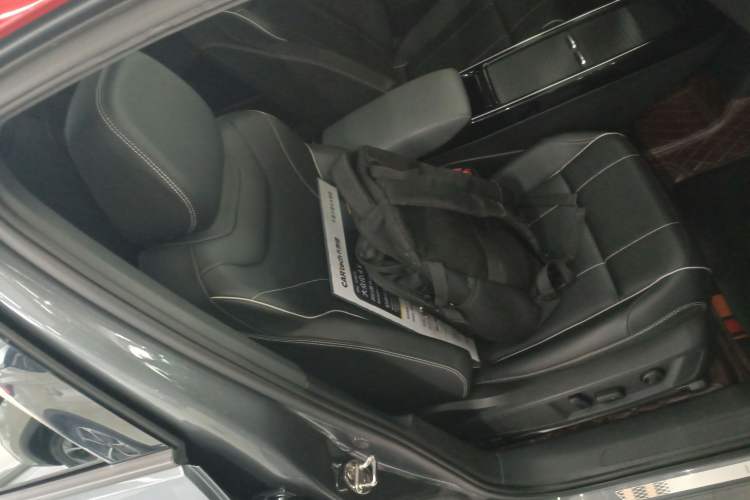 Used Volkswagen ID.4 X 2021 Pure Edition Right Front Seat