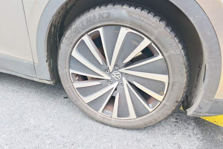Used Volkswagen ID.4 X 2021 Pure+ Long-Range Edition Right Front Wheel Hub