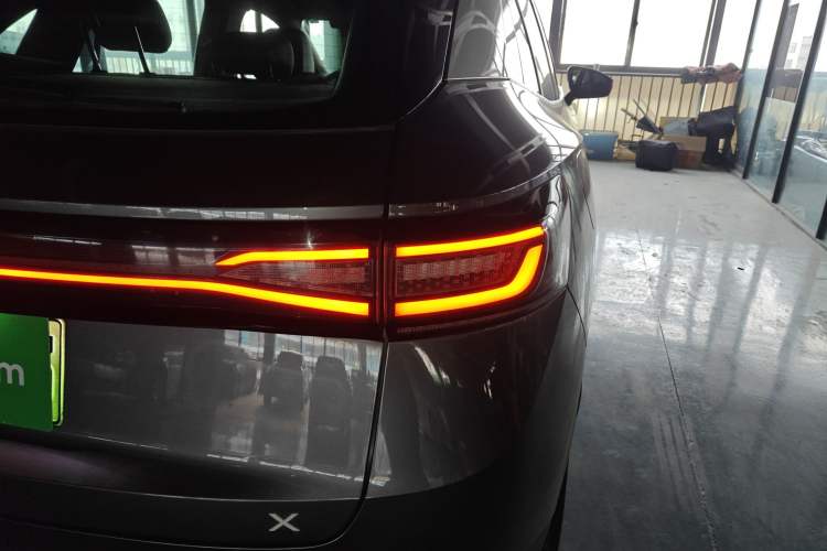 Used Volkswagen ID.4 X 2021 Pure+ Long-Range Edition Right Rear Taillight