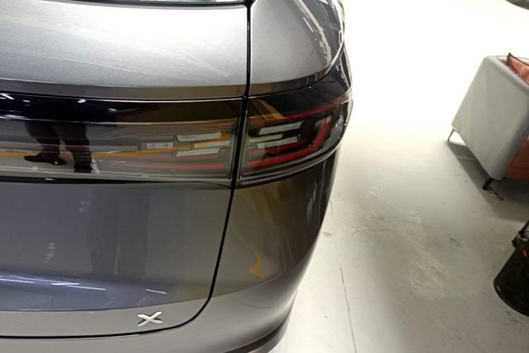 Used Volkswagen ID.4 X 2021 Pro Smart Long-Range Edition Right Rear Taillight