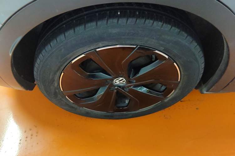 Used Volkswagen ID.4 X 2021 Pure Edition Right Rear Wheel Hub