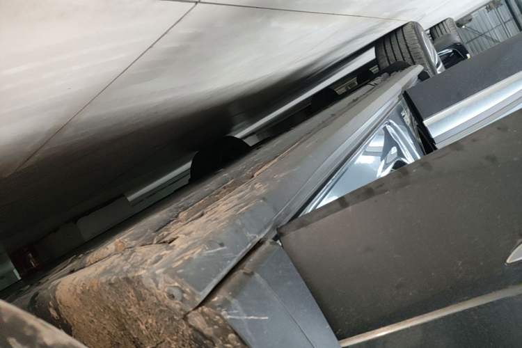 Used Volkswagen ID.4 X 2021 Pro Smart Long-Range Edition Right Side Sill
