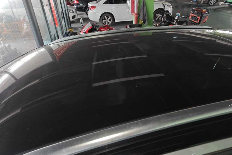 Used Volkswagen ID.4 X 2021 Pure+ Long-Range Edition Roof