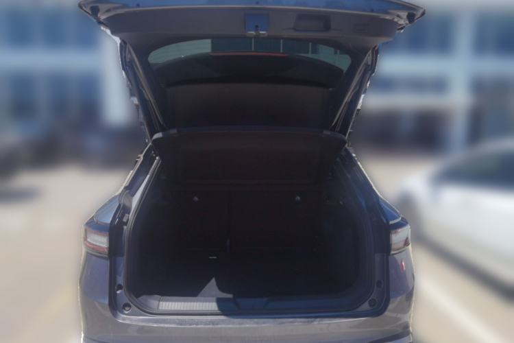 Used Volkswagen ID.4 X 2021 Pure Edition Trunk