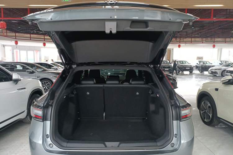 Used Volkswagen ID.4 X 2021 Pure Edition Trunk