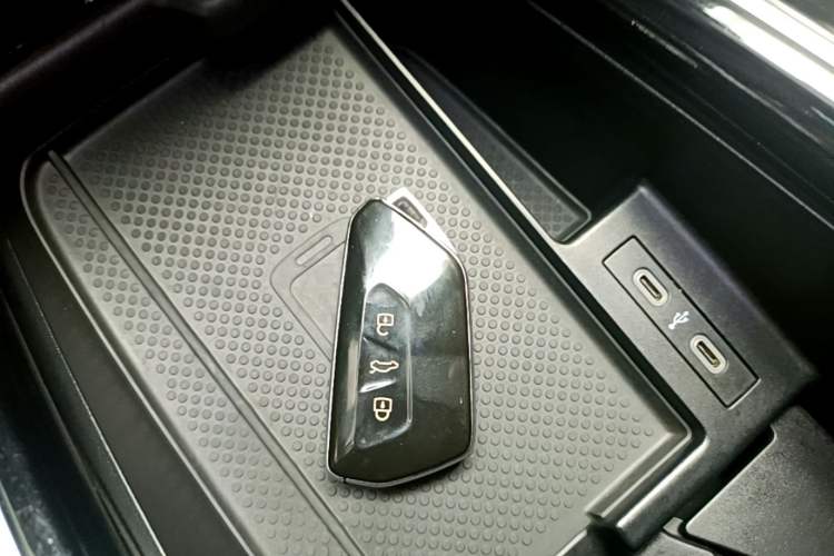 Used Volkswagen ID.4 X 2021 Pro Smart Long-Range Edition Vehicle Key