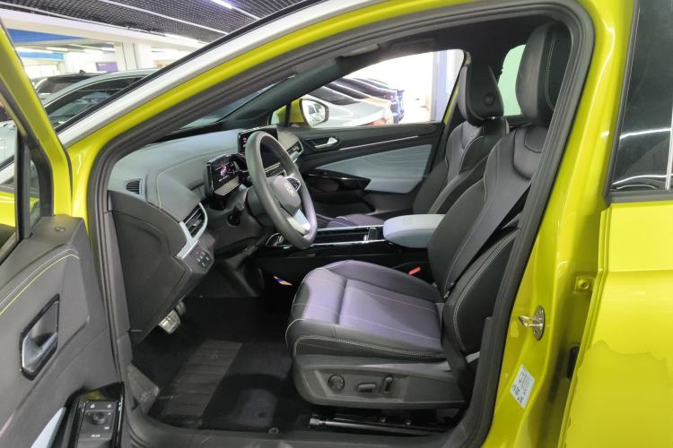 Used Volkswagen ID.4 X 2021 Pure+ Long-Range Edition Left Front Seat