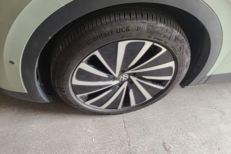 Used Volkswagen ID.4 X 2021 1st Edition ID. First Impression Edition Left Front Wheel Hub