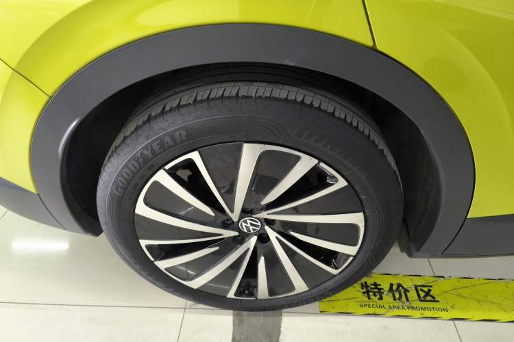 Used Volkswagen ID.4 X 2021 Pure+ Long-Range Edition Right Rear Wheel Hub