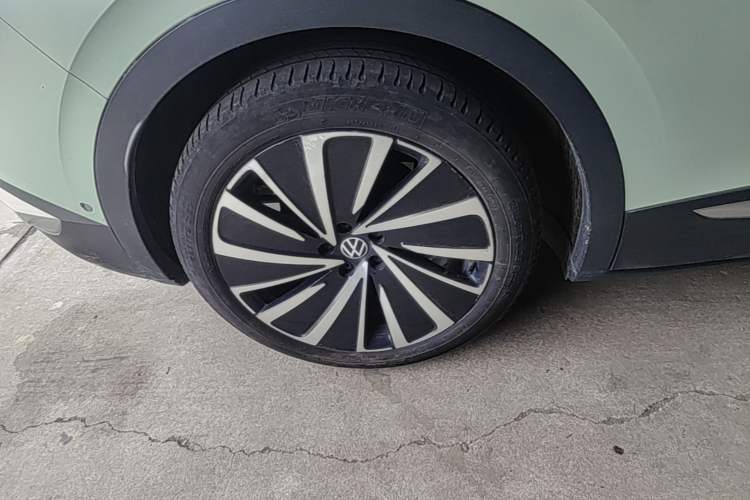 Used Volkswagen ID.4 X 2021 1st Edition ID. First Impression Edition Right Rear Wheel Hub