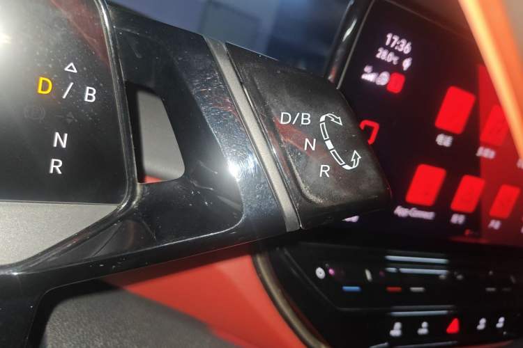 Used Volkswagen ID.4 X 2021 Pro Smart Long-Range Edition Gear Lever