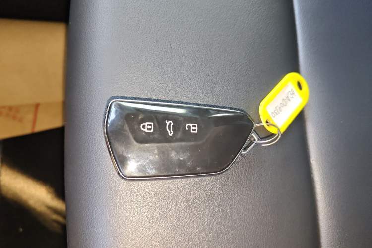 Used Volkswagen ID.4 X 2021 Pure+ Long-Range Edition Interior 1