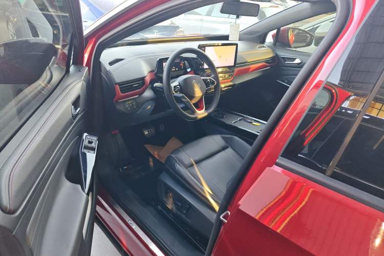 Used Volkswagen ID.4 X 2021 Pure+ Long-Range Edition Interior 3
