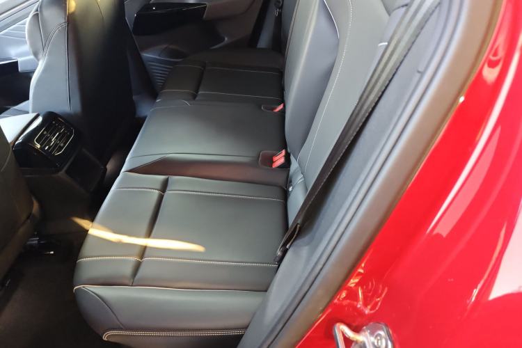 Used Volkswagen ID.4 X 2021 Pure+ Long-Range Edition Interior 4