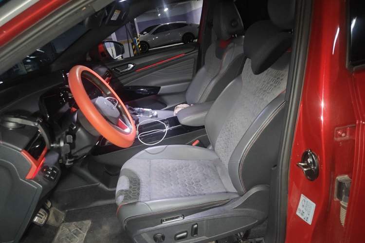 Used Volkswagen ID.4 X 2021 Pro Smart Long-Range Edition Left Front Seat