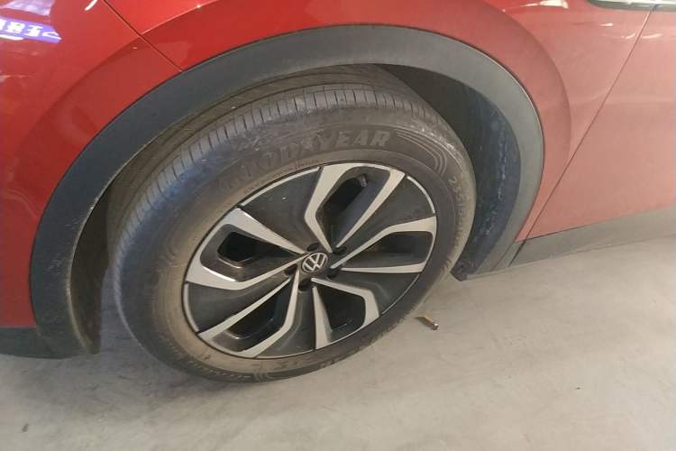 Used Volkswagen ID.4 X 2021 Pure Edition Left Front Wheel Hub