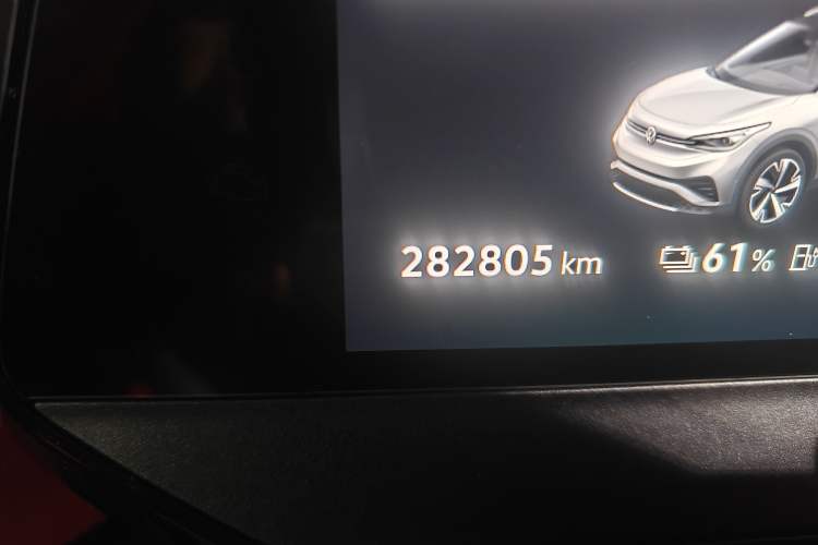 Used Volkswagen ID.4 X 2021 Pro Smart Long-Range Edition Odometer Close Up