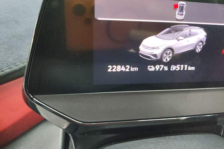 Used Volkswagen ID.4 X 2021 Pro Smart Long-Range Edition Odometer Close Up
